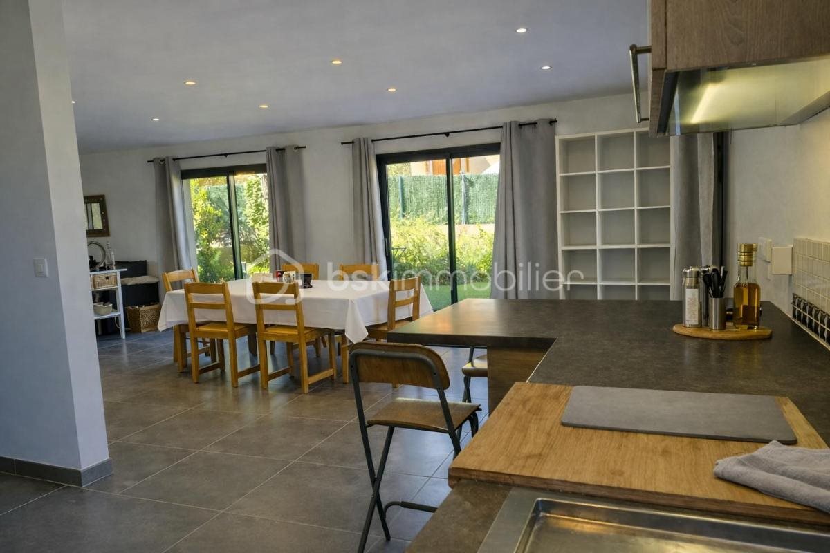 Maison à vendre, 160m², Rocbaron