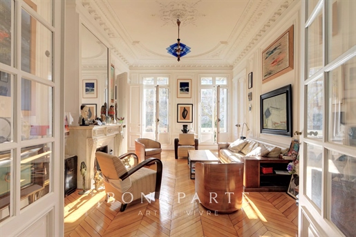 Appartement 6 pièces 154 m² · à Paris 9ème · 154 m² · 1 420 000 €