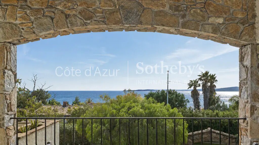 Maison à vendre, 250m², Roquebrune-sur-Argens