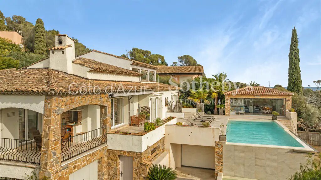 Maison à vendre, 250m², Roquebrune-sur-Argens
