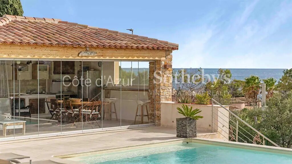 Maison à vendre, 250m², Roquebrune-sur-Argens