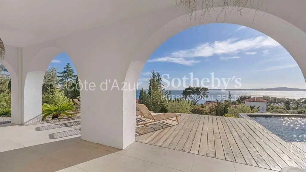 Maison à vendre, 230m², Roquebrune-sur-Argens