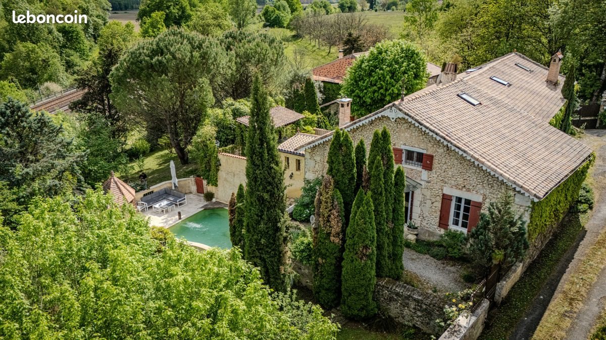 Maison à vendre, 315m², Douzillac