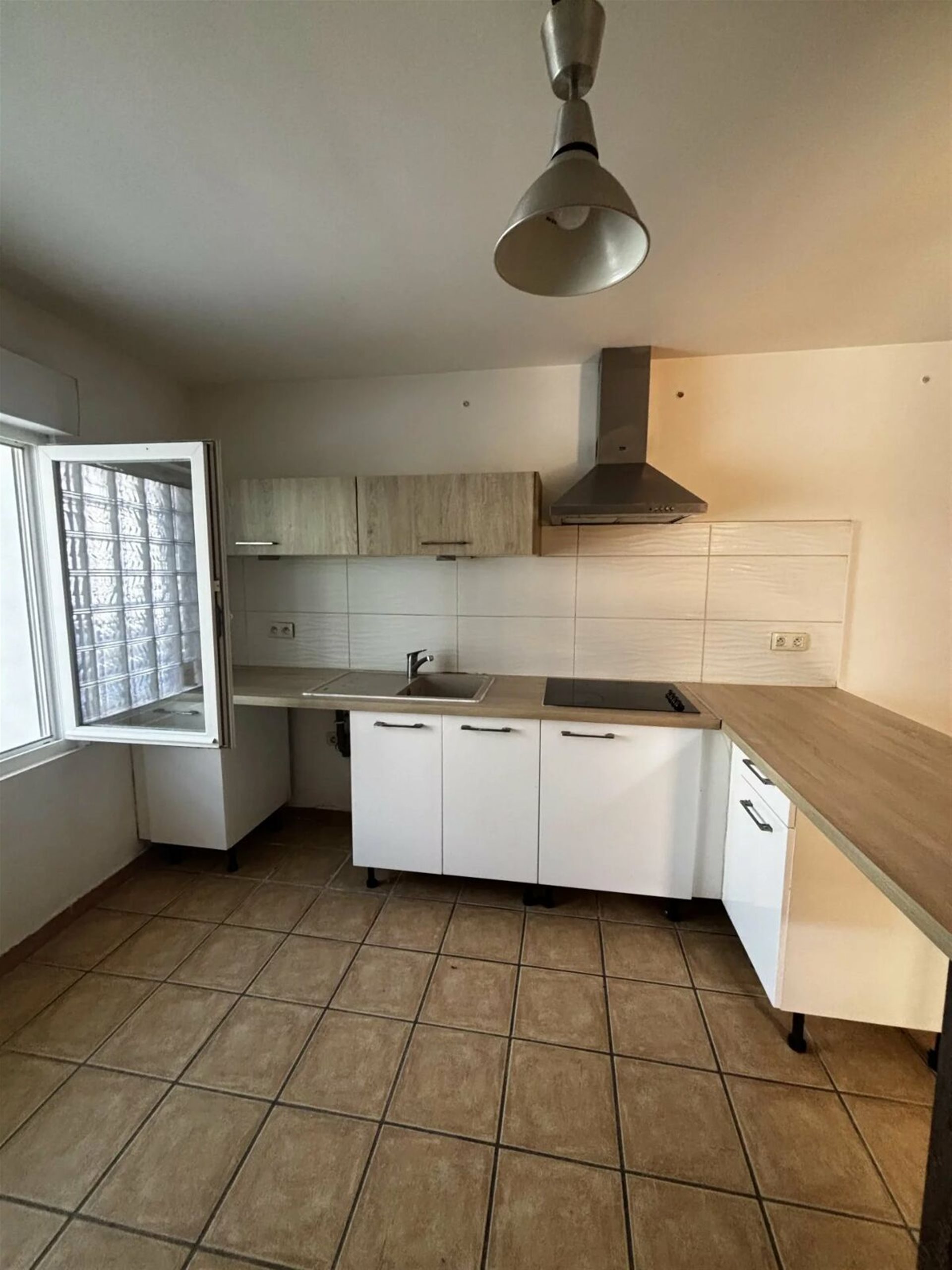Appartement à louer, 43m², Nîmes