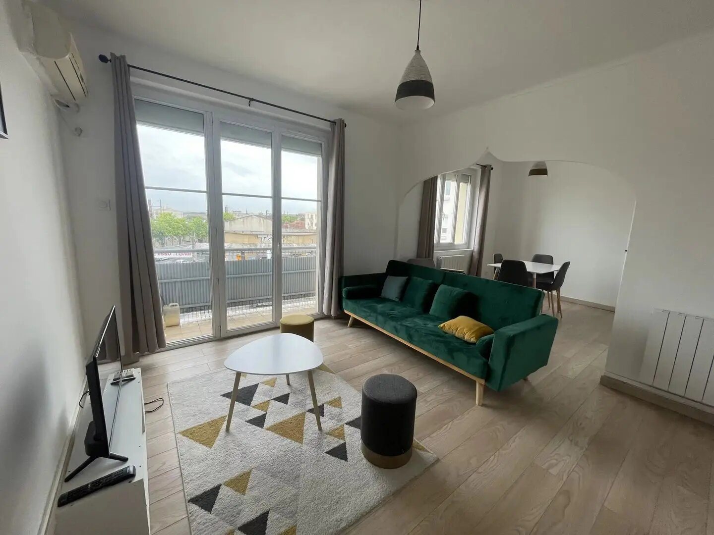 Appartement à louer, 61m², Nîmes