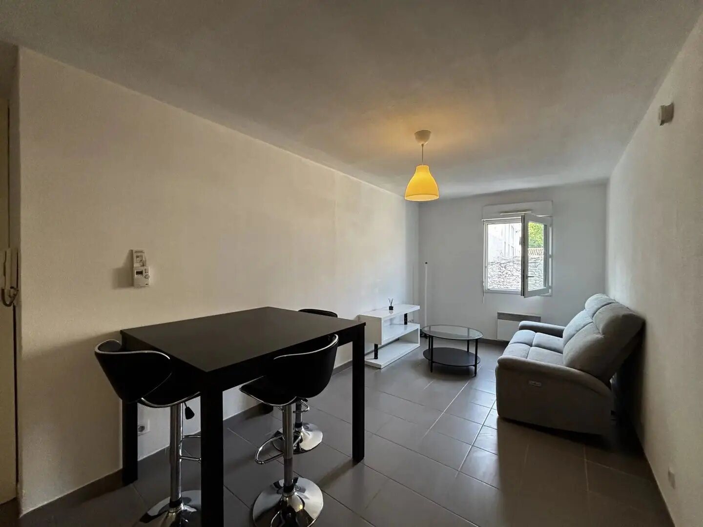 Appartement à louer, 37m², Nîmes