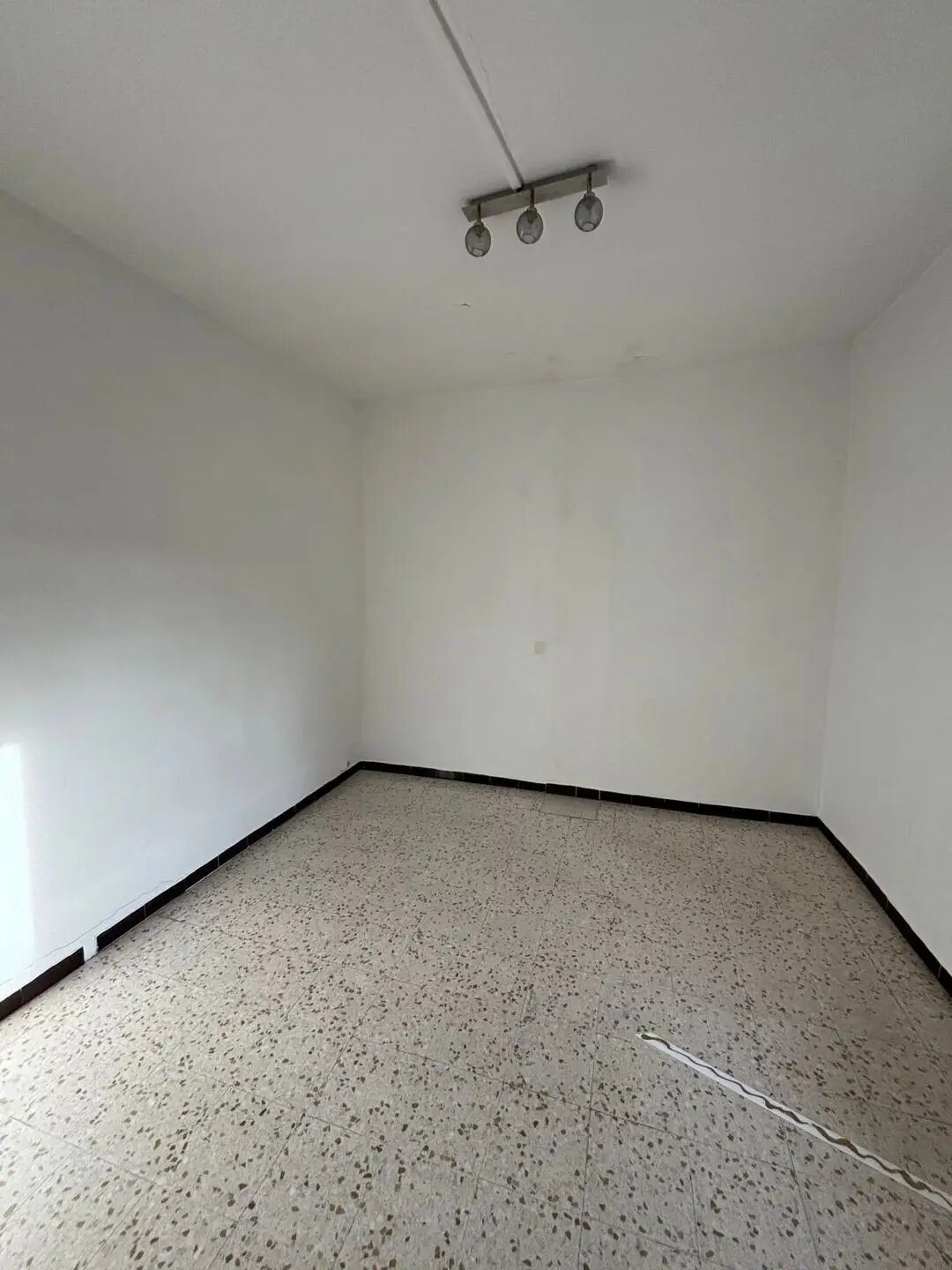 Appartement à louer, 35m², Nîmes