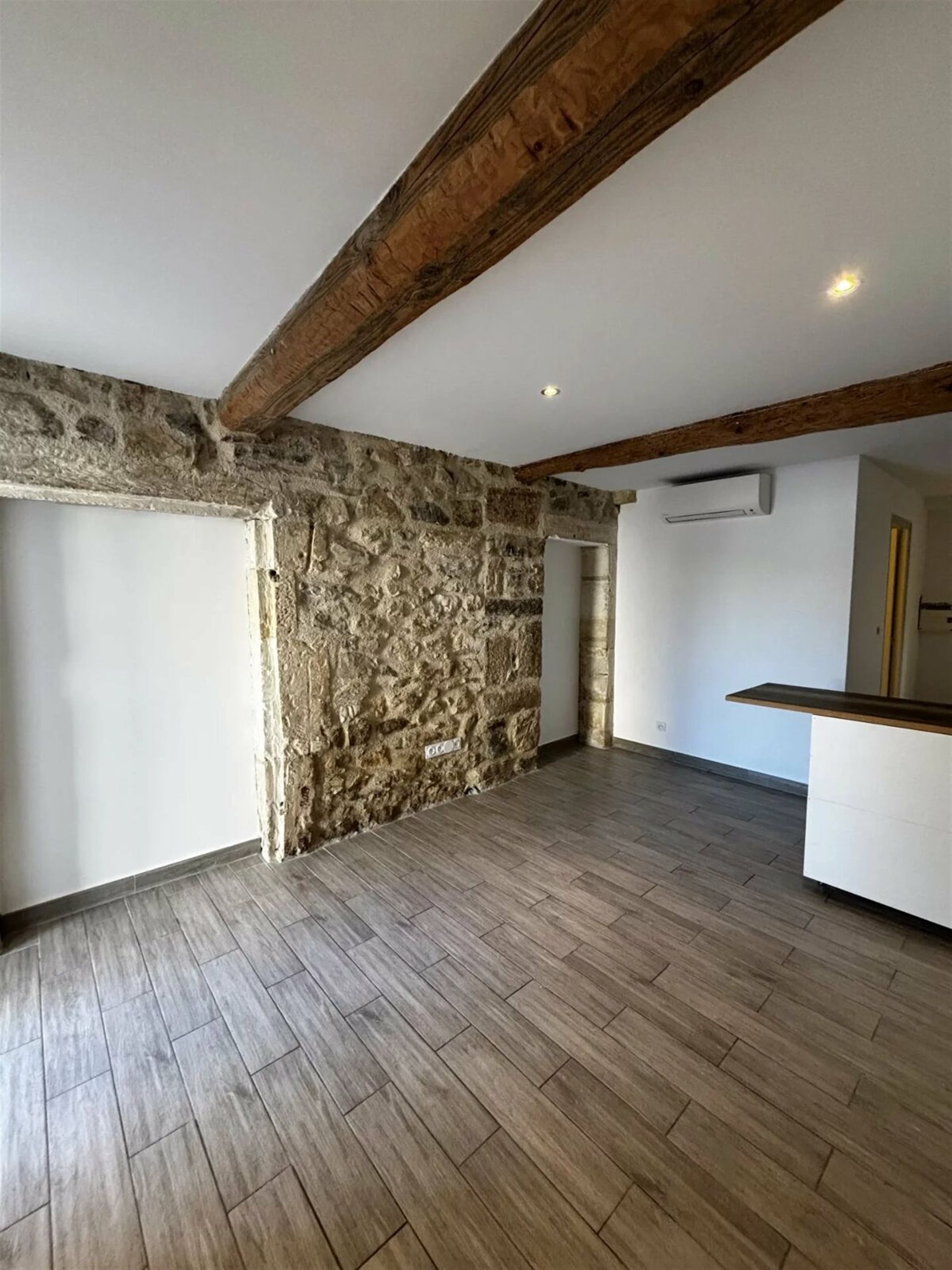 Appartement à louer, 25m², Nîmes