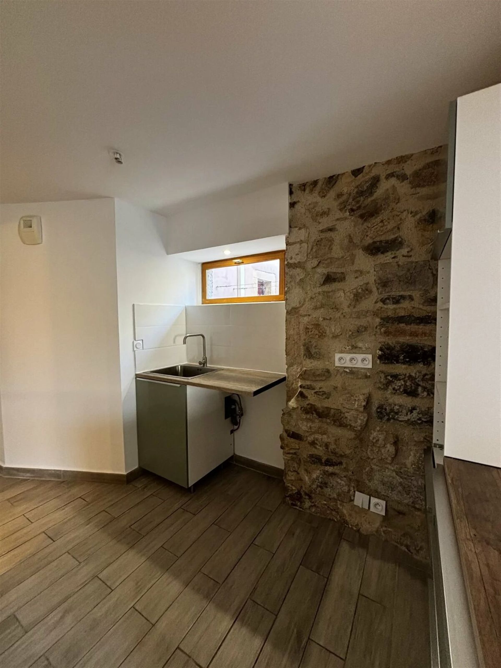 Appartement à louer, 25m², Nîmes