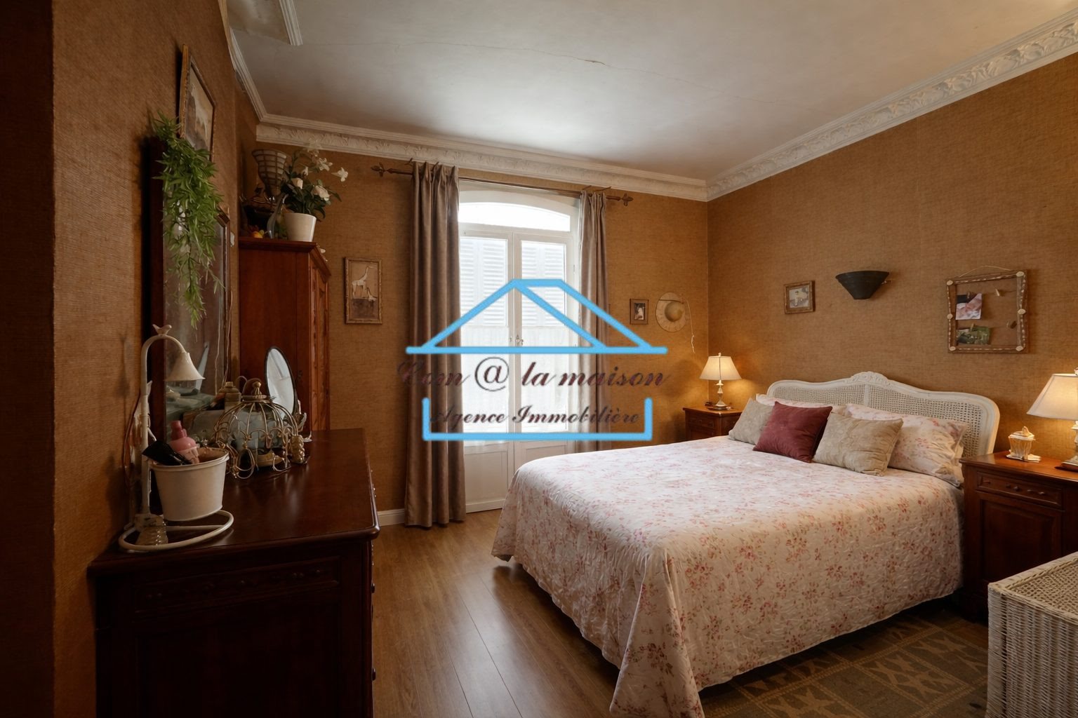 Maison à vendre, 180m², Saint-Laurent-de-Brèvedent