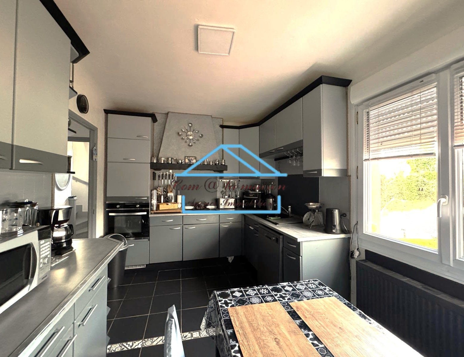 Maison à vendre, 110m², Saint-Laurent-de-Brèvedent