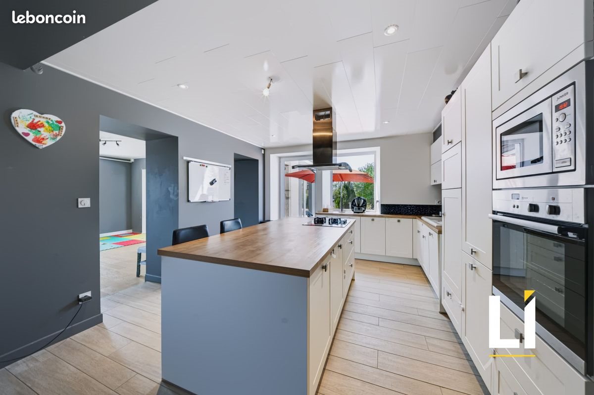 Maison à vendre, 236m², Les Ecorces
