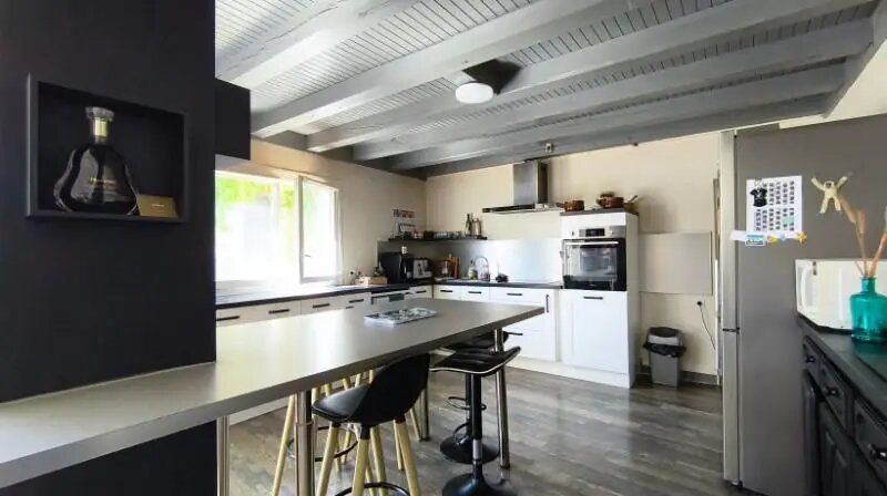 Maison à vendre, 138m², Châteaubernard