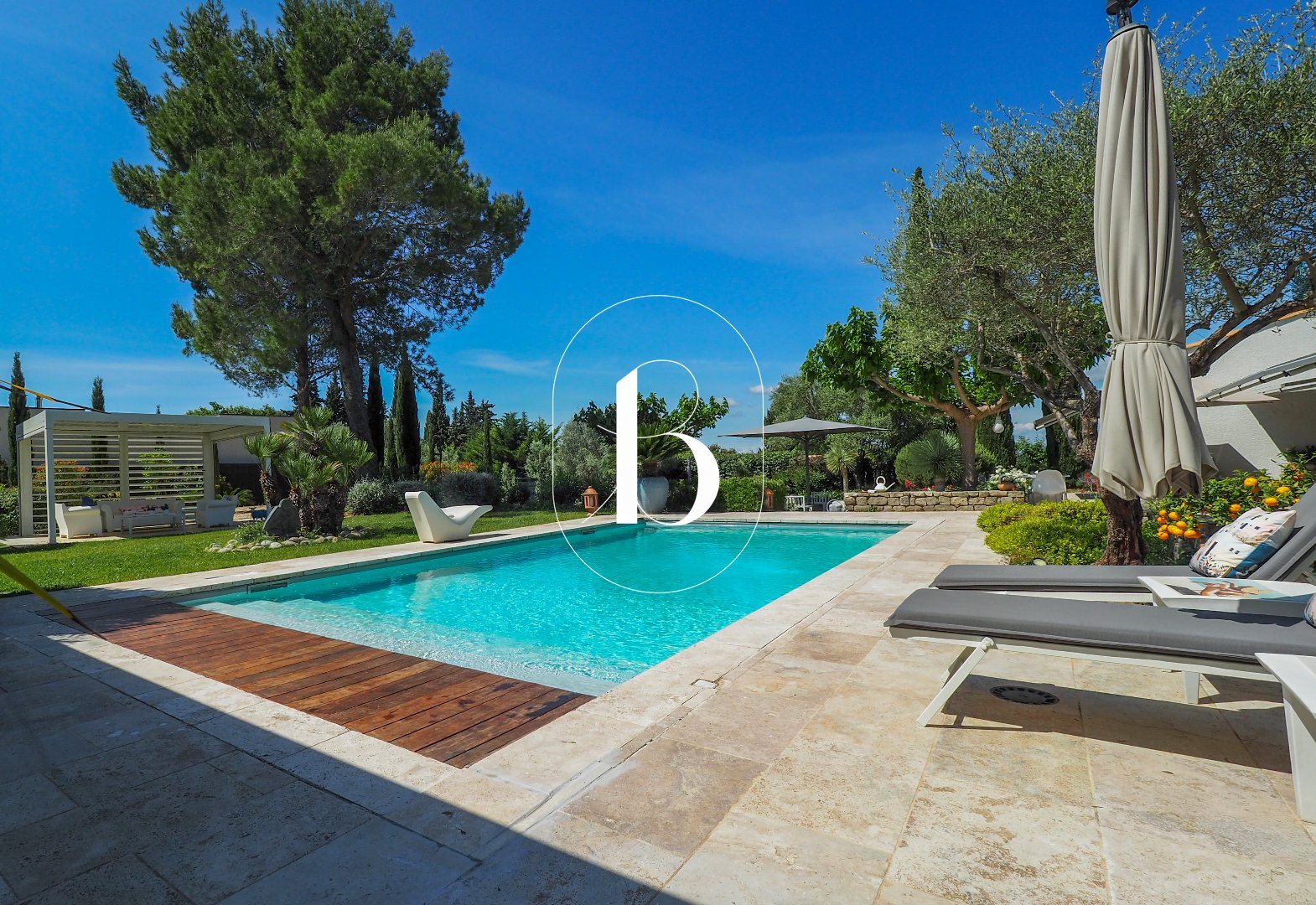 Maison à vendre, 220m², Uzès