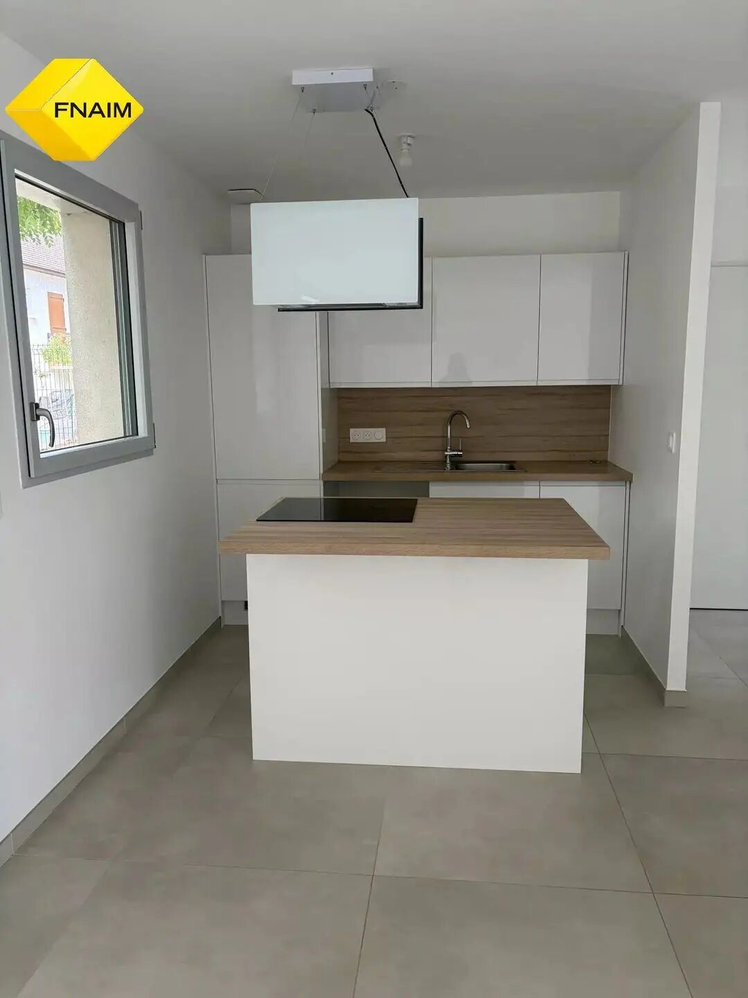 Maison à louer, 98m², Linas