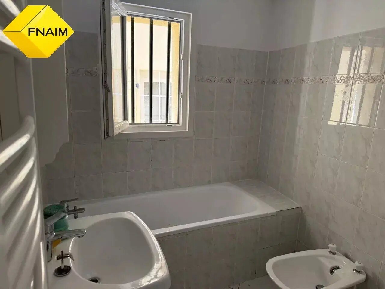 Maison à vendre, 52m², La Ville-du-Bois