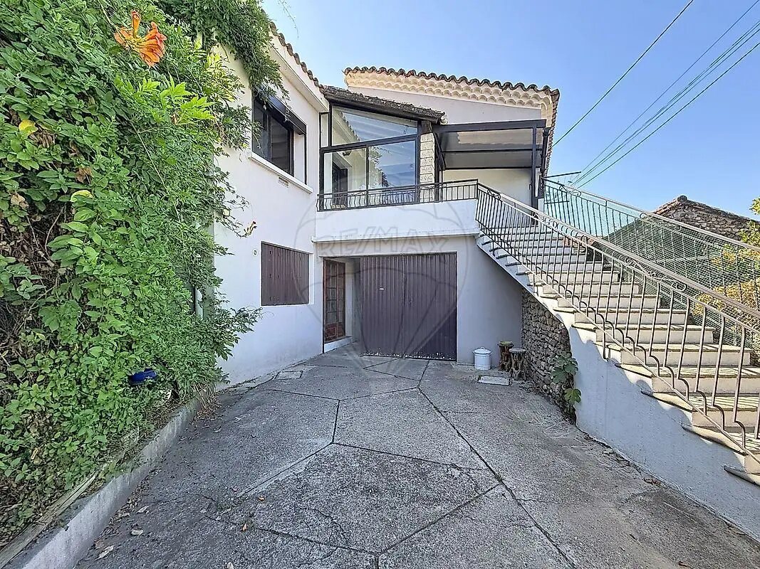 Maison à vendre, 131m², Lézan