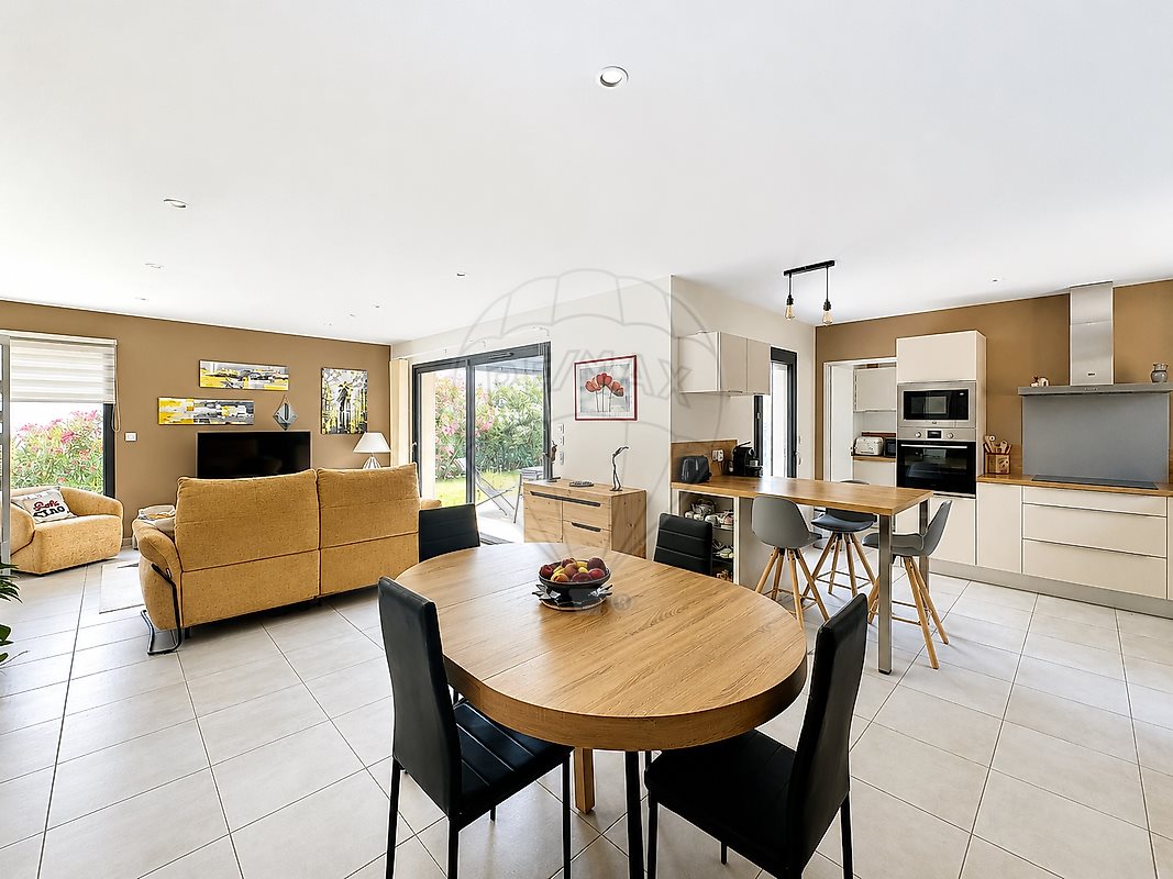 Maison à vendre, 95m², Nîmes