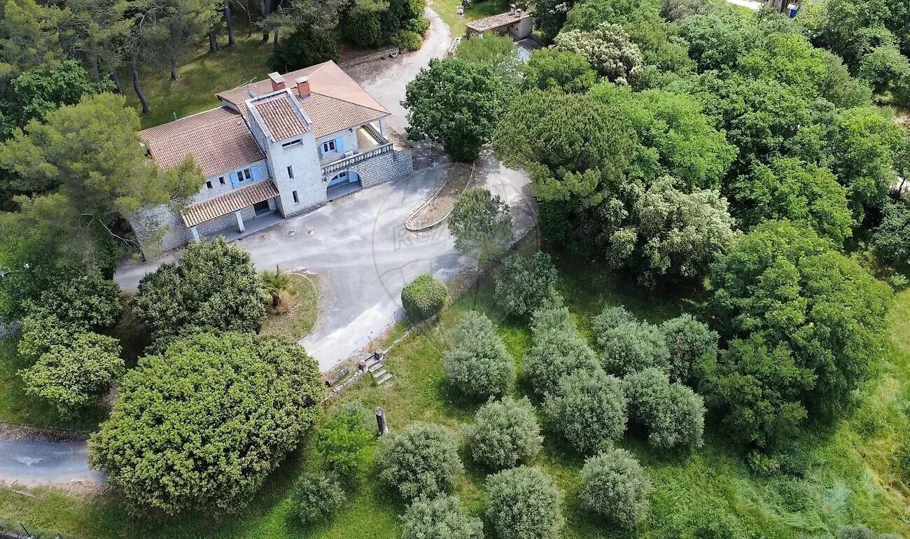 Maison à vendre, 246m², Sainte-Anastasie