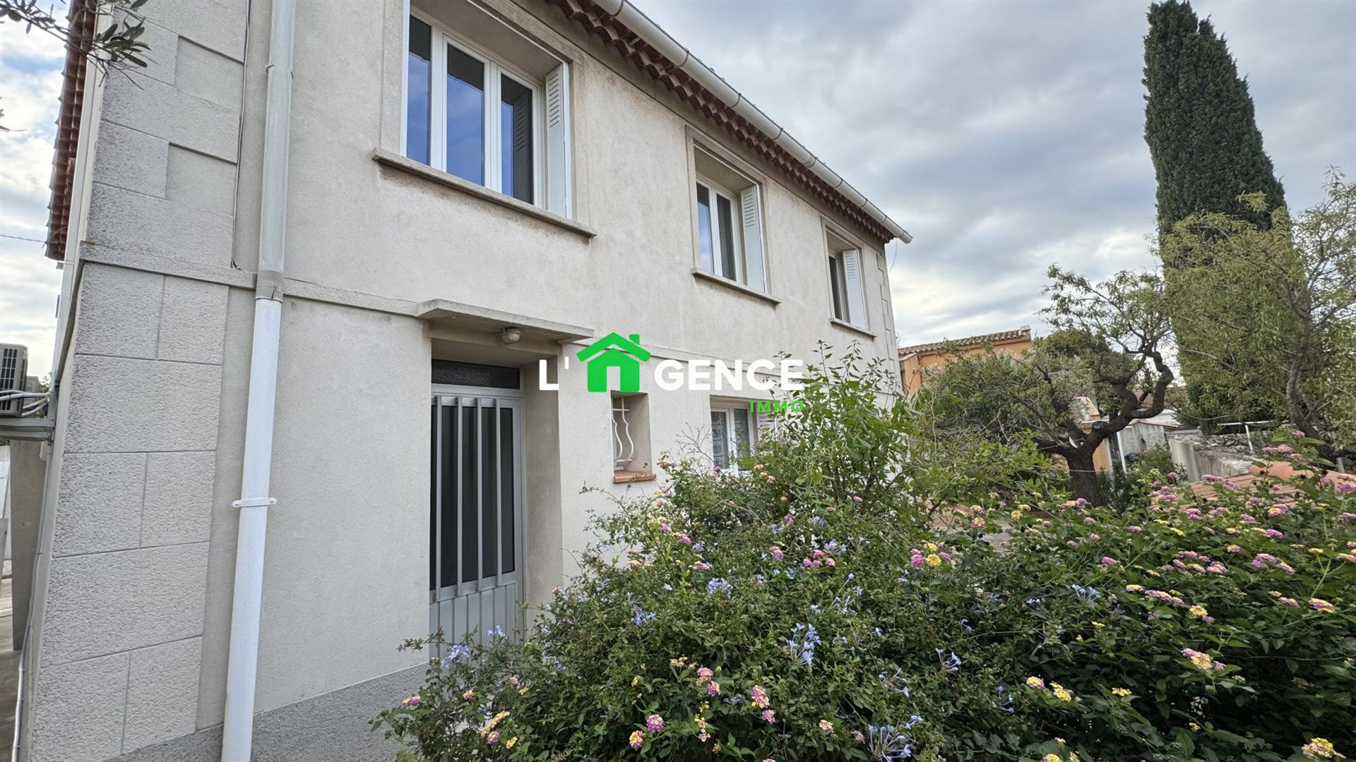 Maison à vendre, 130m², Saint-Mitre-les-Remparts