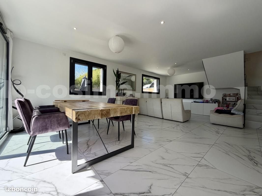 Maison à vendre, 103m², Ayse