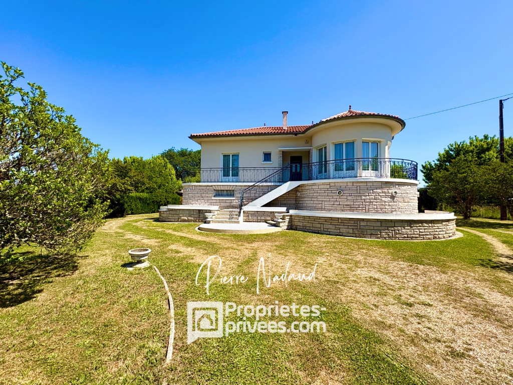 Maison à vendre, 165m², Les Eglisottes-et-Chalaures