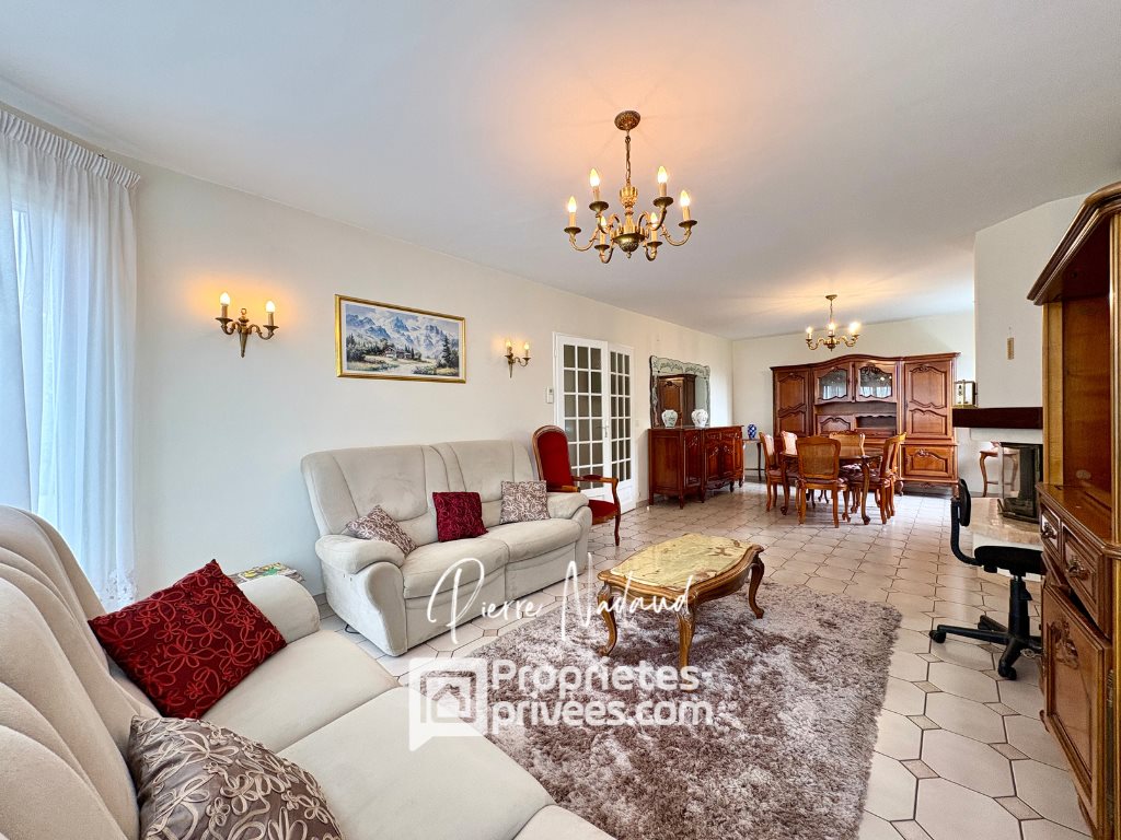 Maison à vendre, 165m², Les Eglisottes-et-Chalaures