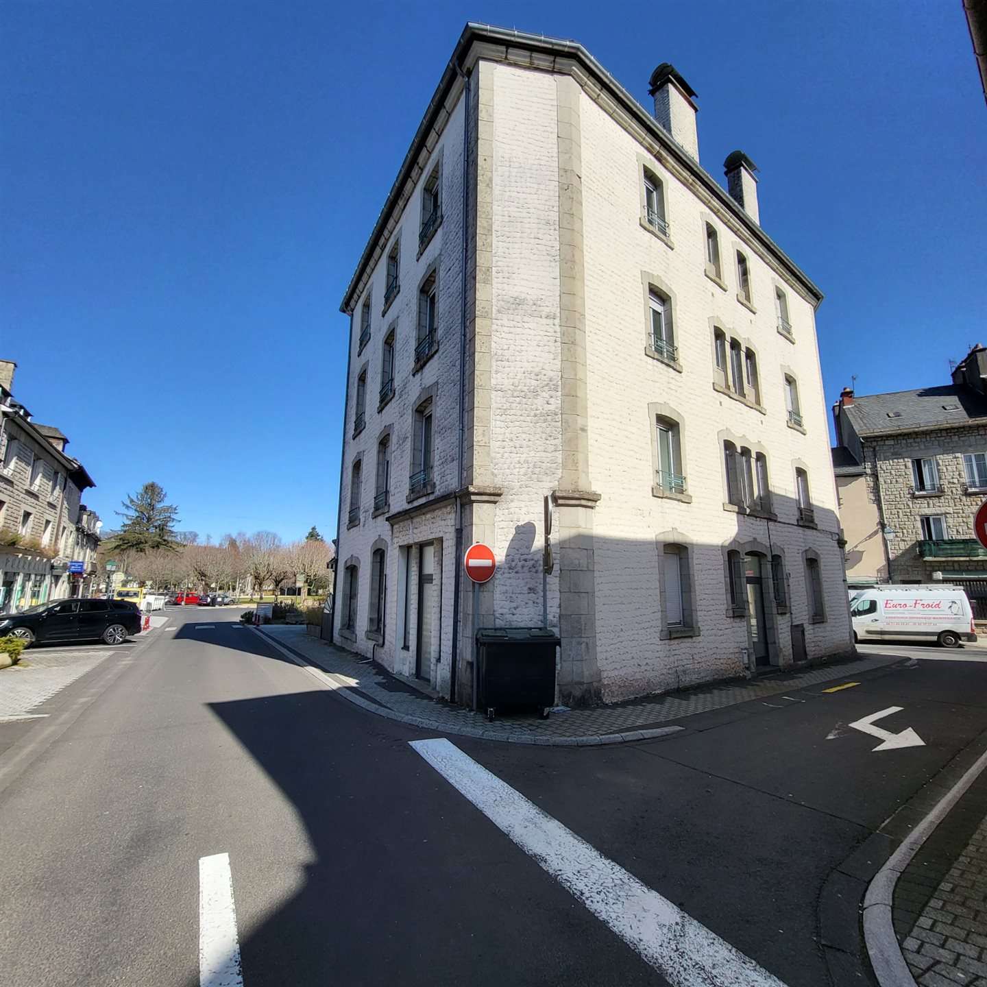 Maison à vendre, 238m², Riom-ès-Montagnes