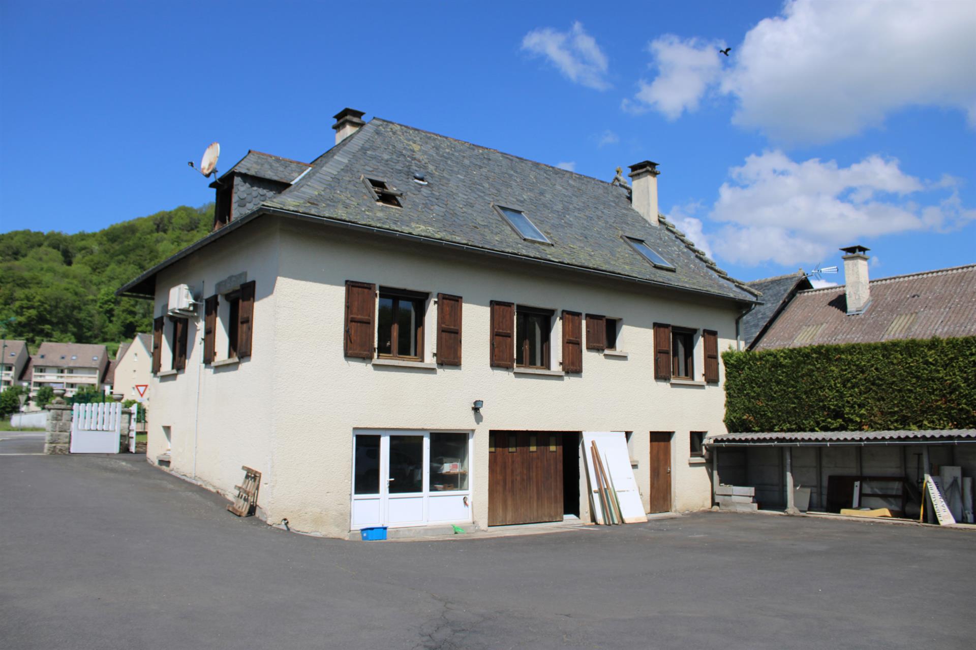 Maison à vendre, 90m², Riom-ès-Montagnes