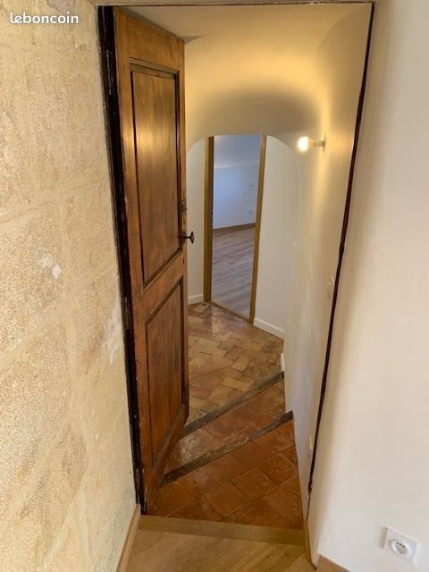 Appartement à louer, 77m², Meyrargues