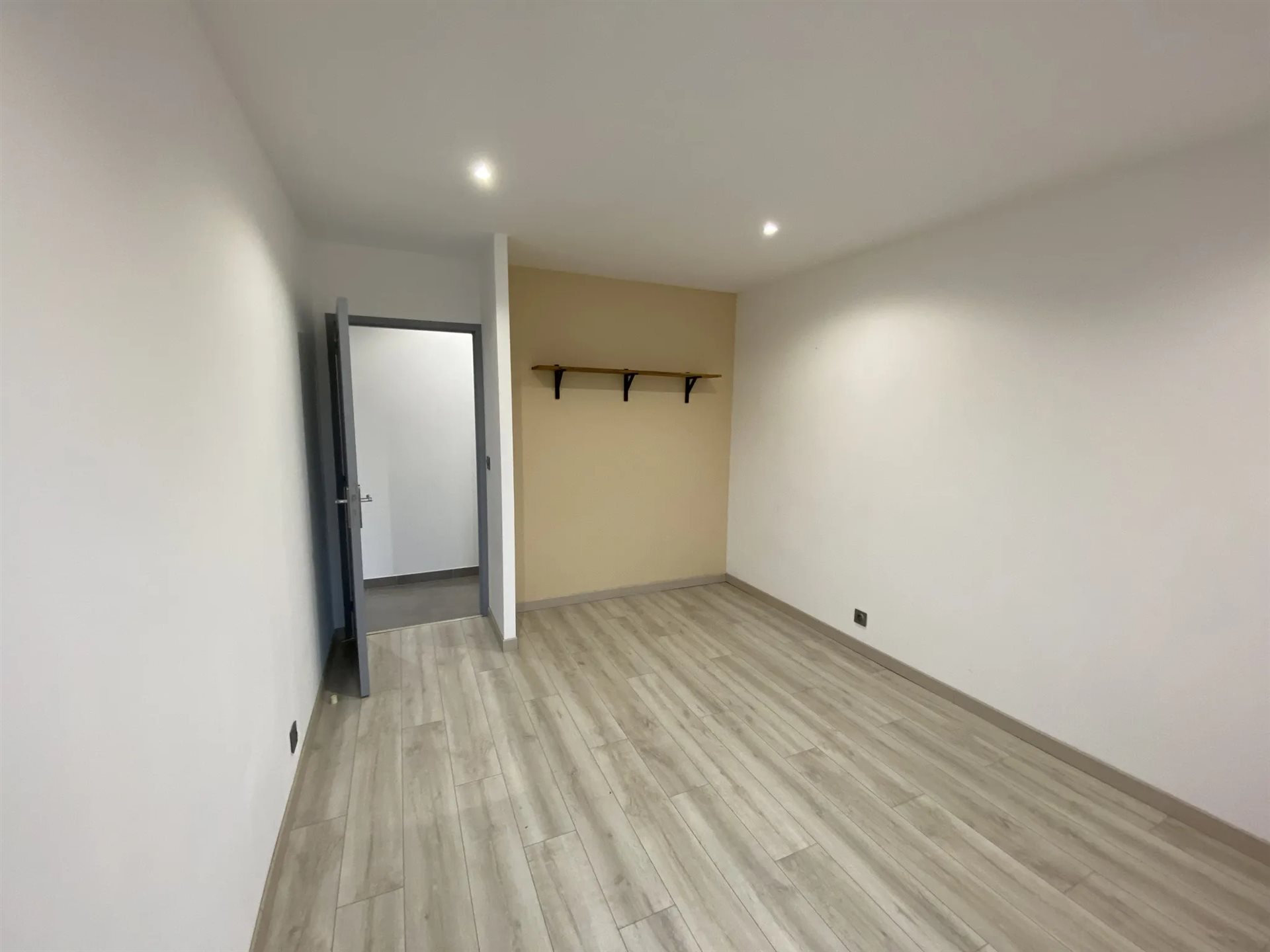 Appartement à louer, 73m², Pessac