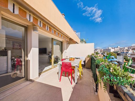 Appartement 32 m² · à Antibes · 32 m² · 231 000 €