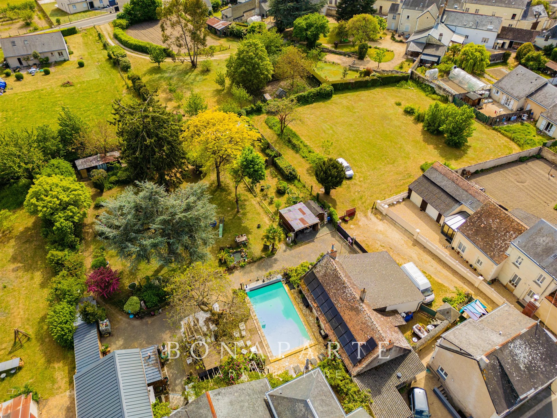 Maison à vendre, 421m², Vernoil-le-Fourrier