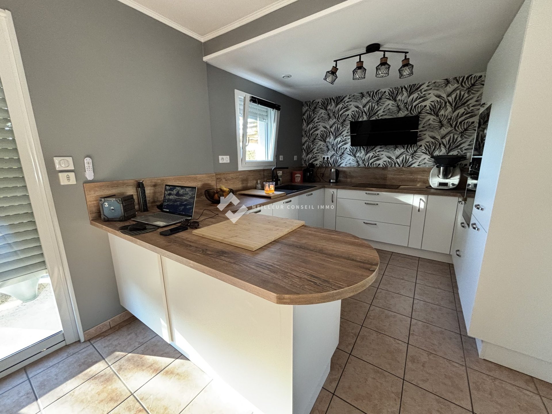 Maison à vendre, 159m², Neuville-de-Poitou