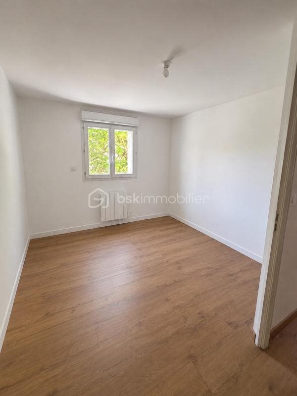 Appartement à louer, 80m², Lentilly