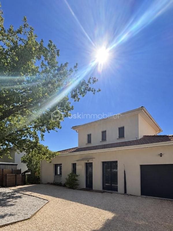 Maison à vendre, 135m², Grézieu-la-Varenne
