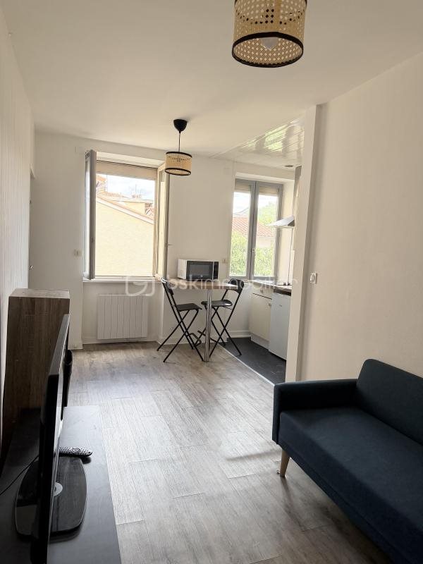 Appartement à louer, 28m², Grézieu-la-Varenne
