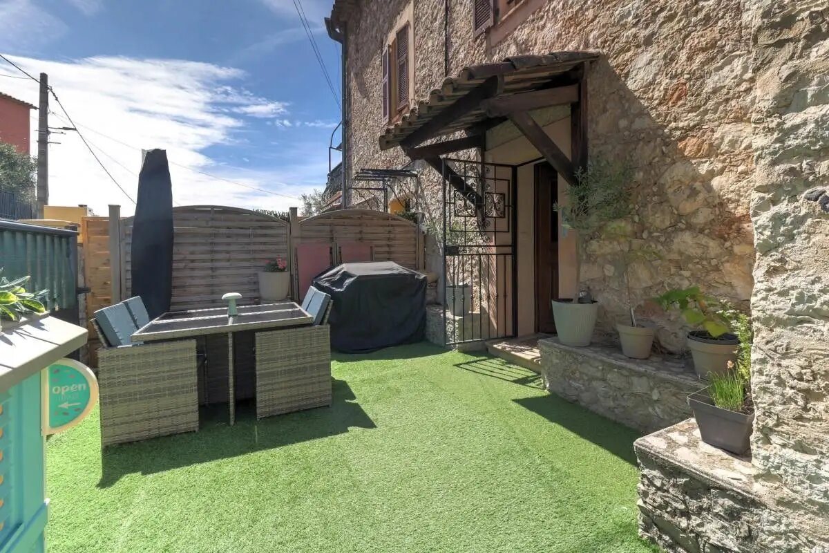 Maison à vendre, 90m², Châteauneuf-Villevieille