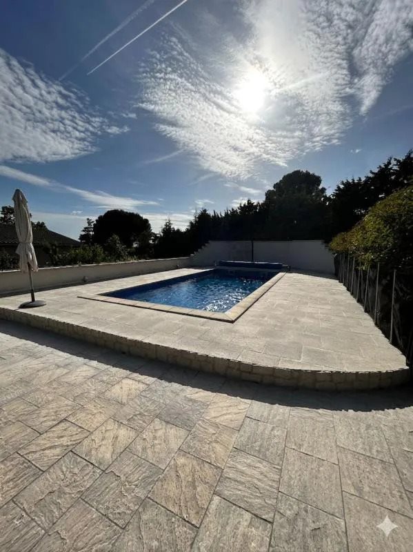 Maison à vendre, 115m², Saint-Martin-de-la-Brasque