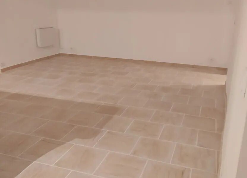 Appartement à louer, 51m², La Tour-d'Aigues