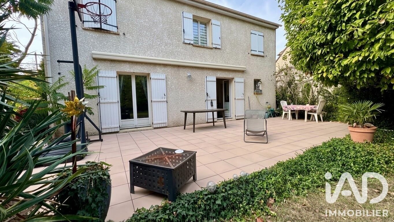 Maison à vendre, 139m², Mandres-les-Roses