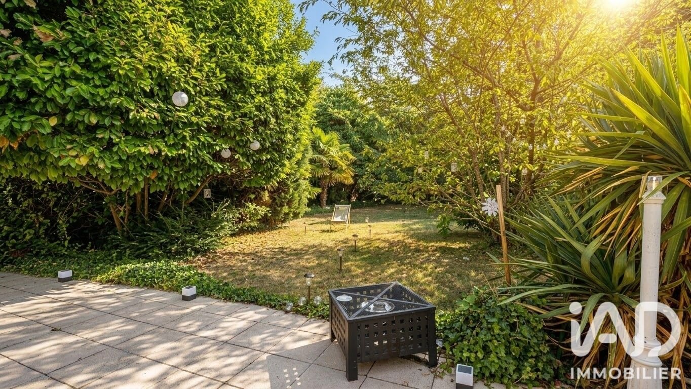 Maison à vendre, 139m², Mandres-les-Roses