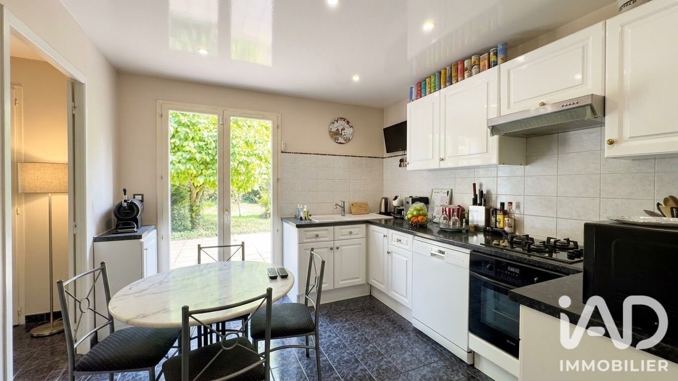 Maison à vendre, 139m², Mandres-les-Roses