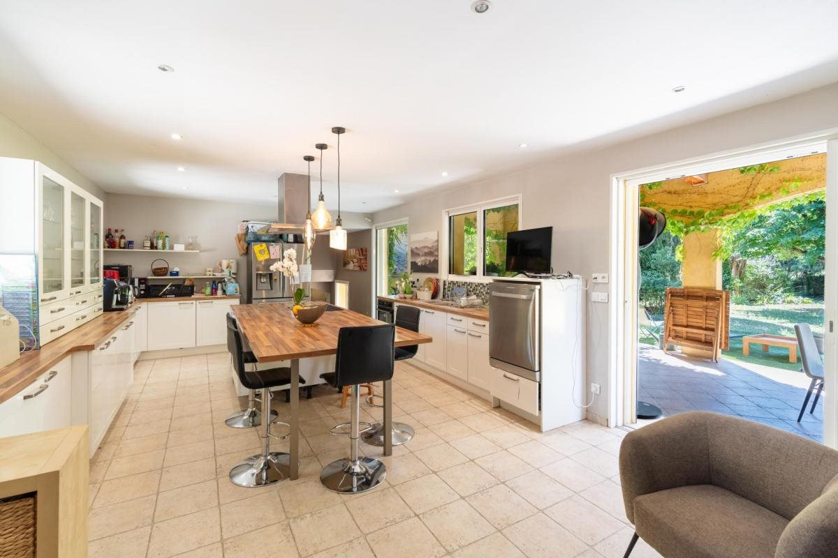 Maison à vendre, 265m², Grasse
