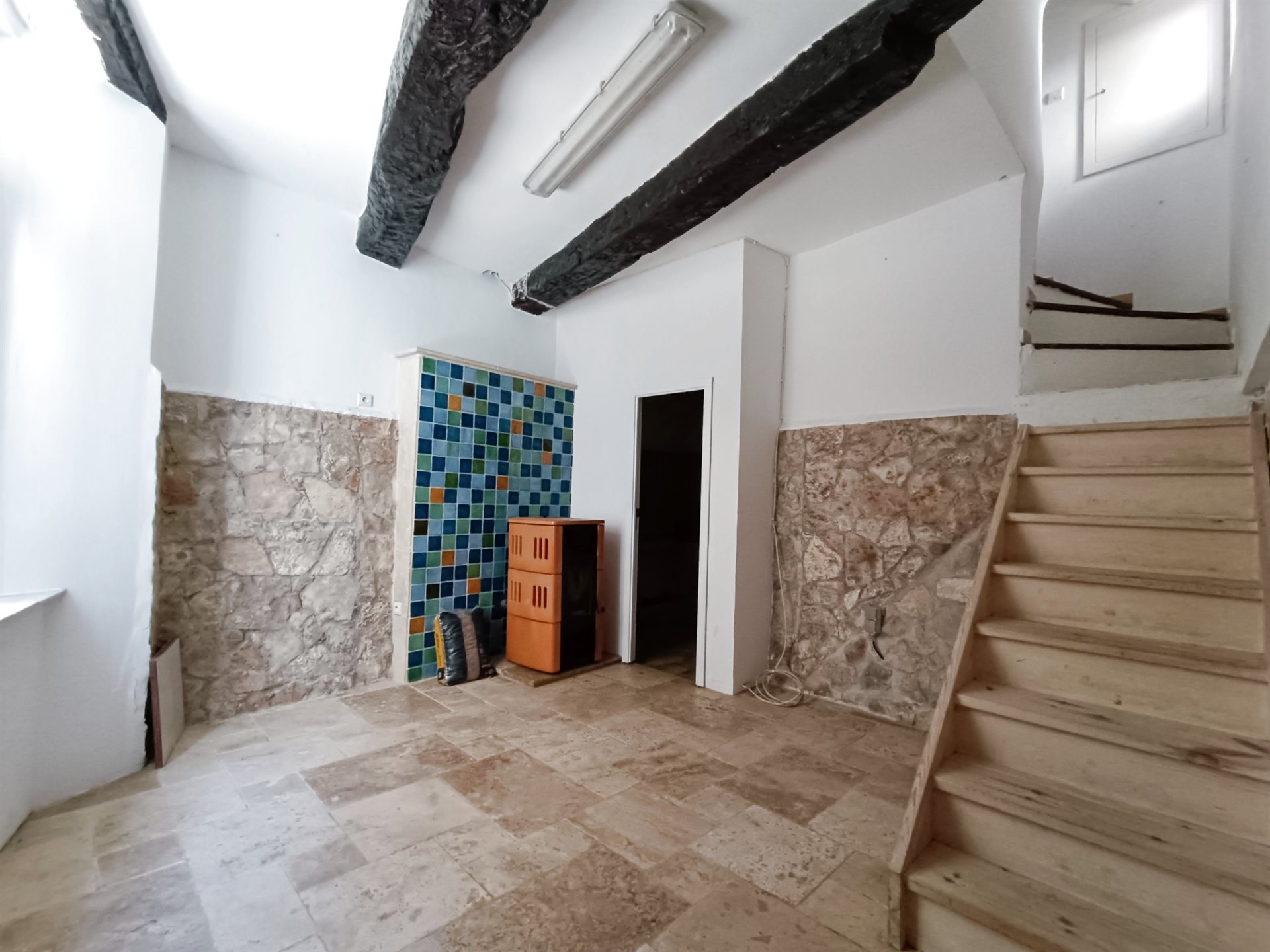 Maison à vendre, 78m², Montmeyan