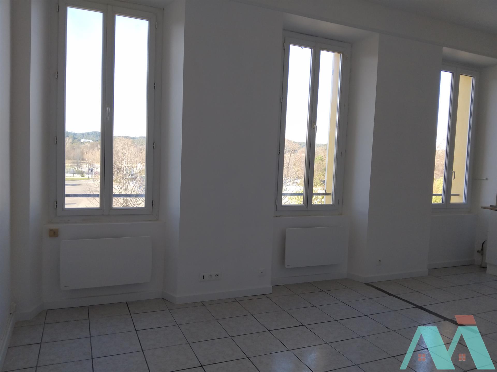 Appartement à louer, 28m², Vidauban