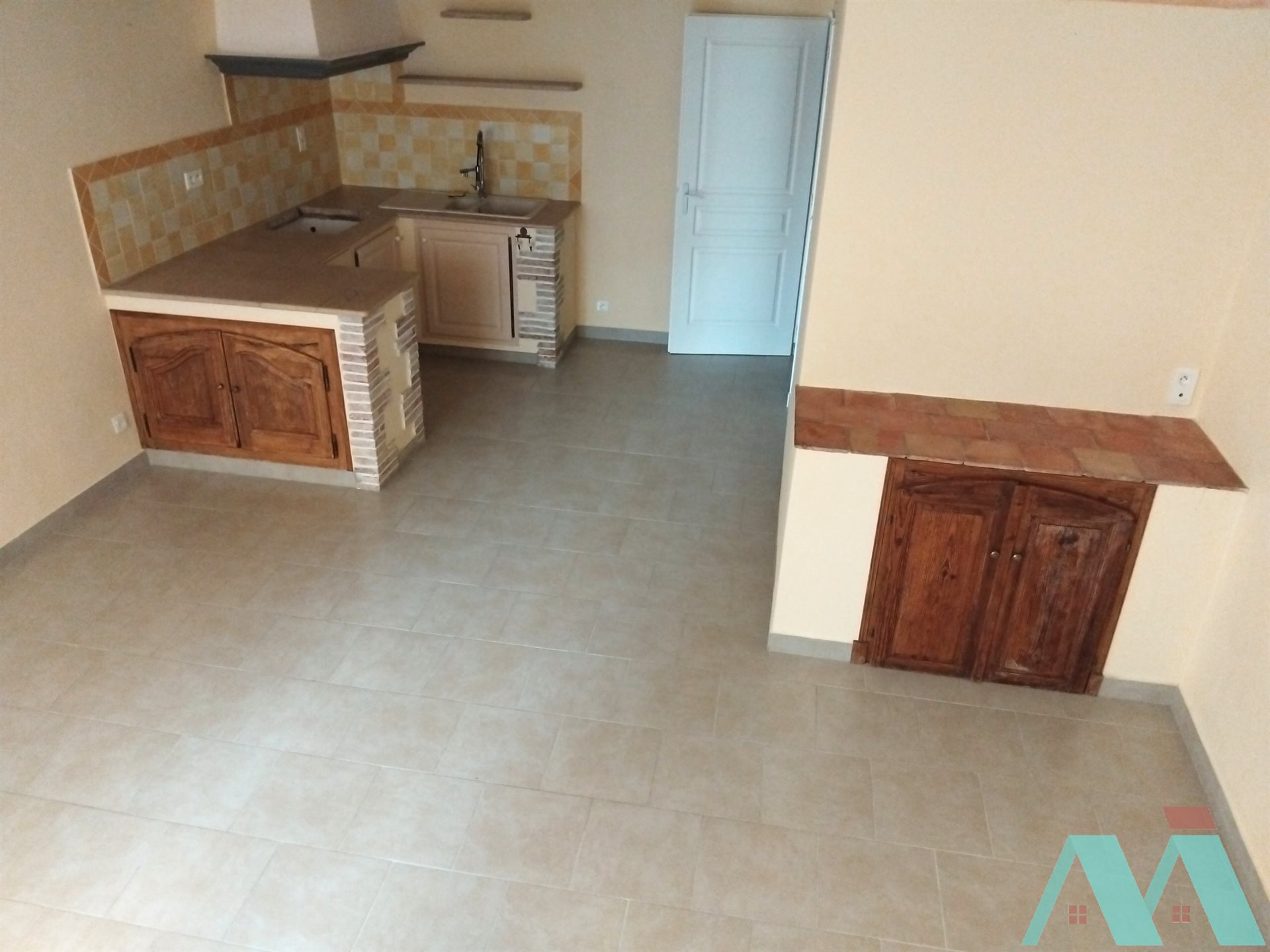 Appartement à louer, 76m², Lorgues