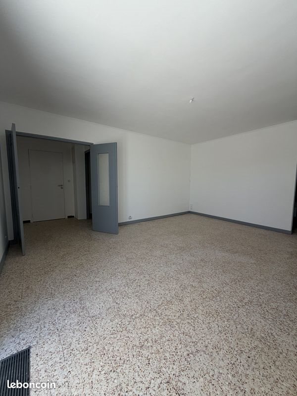Appartement à vendre, 73m², Lunel-Viel