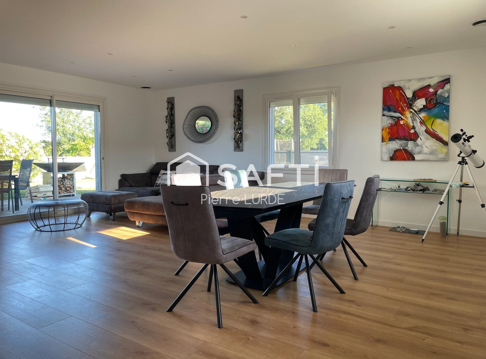 Maison à vendre, 157m², Lafrançaise