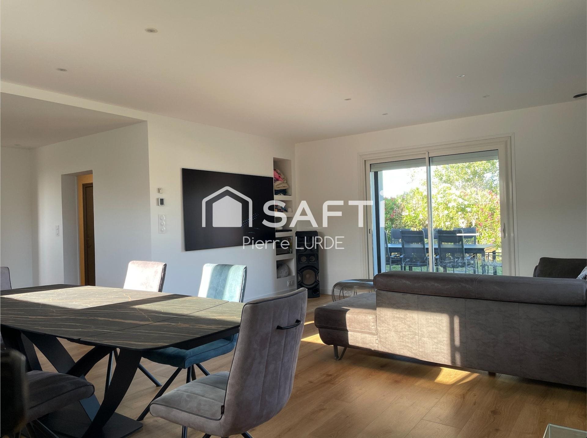 Maison à vendre, 157m², Lafrançaise